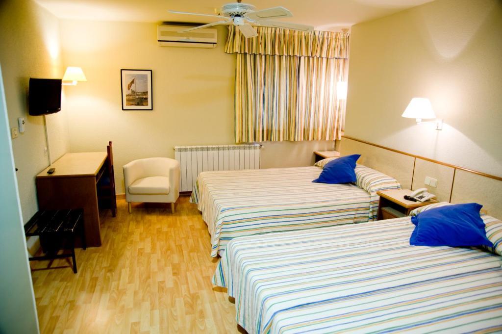 Hotel Balaguer Quarto foto